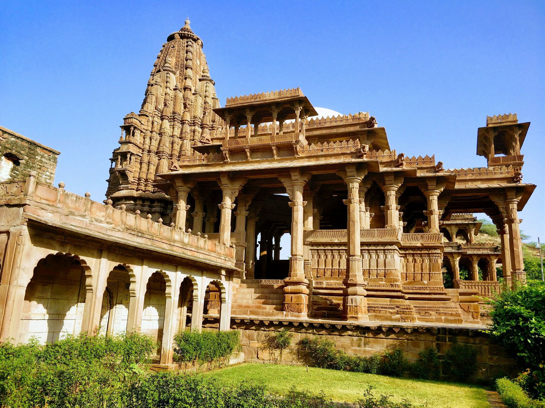 Https Gurushots Com Photo 2018 03 27t02 15 01 00 00 Weekly 0 6 Https Photos Gurushots Com Unsafe 0x0 1249a58f9d293f595dd6cdff76306244 3 17f9cbfd50e99a3bf60a73166efbaa9e Jpg Black Photograph Black And White Monochrome Photography