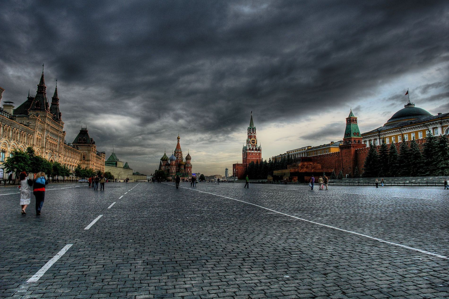 Rain area. Красная площадь. Красная площадь дождь. Кремль. Кремль дождь.