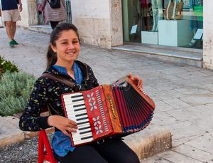 Street Accordion – Urban Performance