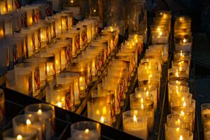Votive Candles – Devotional Light