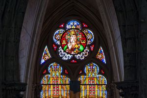 Gothic Nave – Rose and Lancets