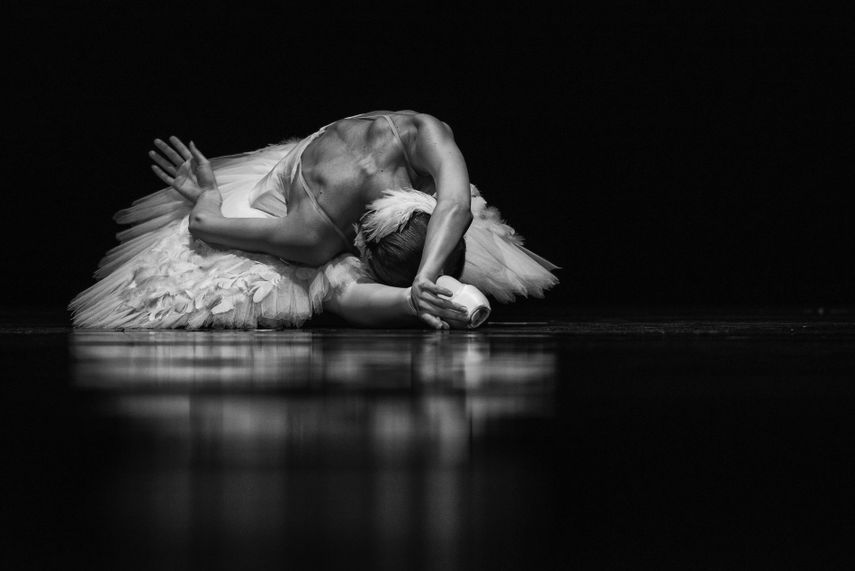 22 Outstanding Examples of Expert Lighting Control In Photography