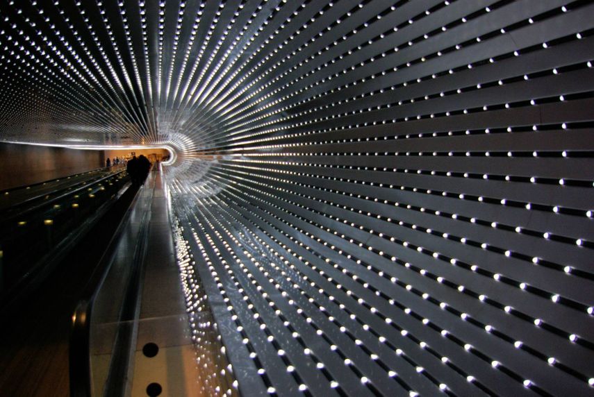36 Superb Examples of How "Tunnel Vision" can Create Impact in Photography