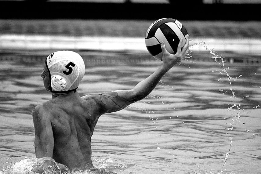 BATTER UP! 33 Fantastic Sports Photographs That Show True Grit